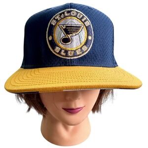 Reebok St Louis Blues NHL Hockey Ball Cap Blue/ Yellow Snapback